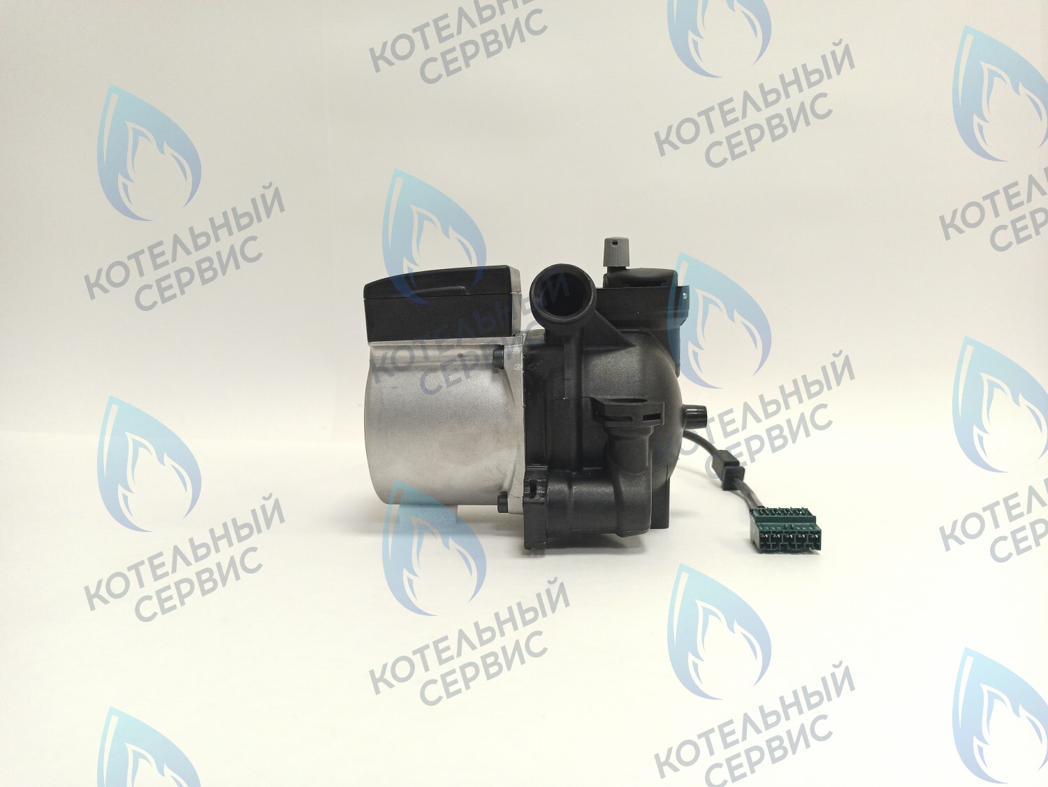 Циркуляционный насос в сборе (против часовой) VAILLANT TURBOTEC PLUS 32-36 КВТ (0020025042)