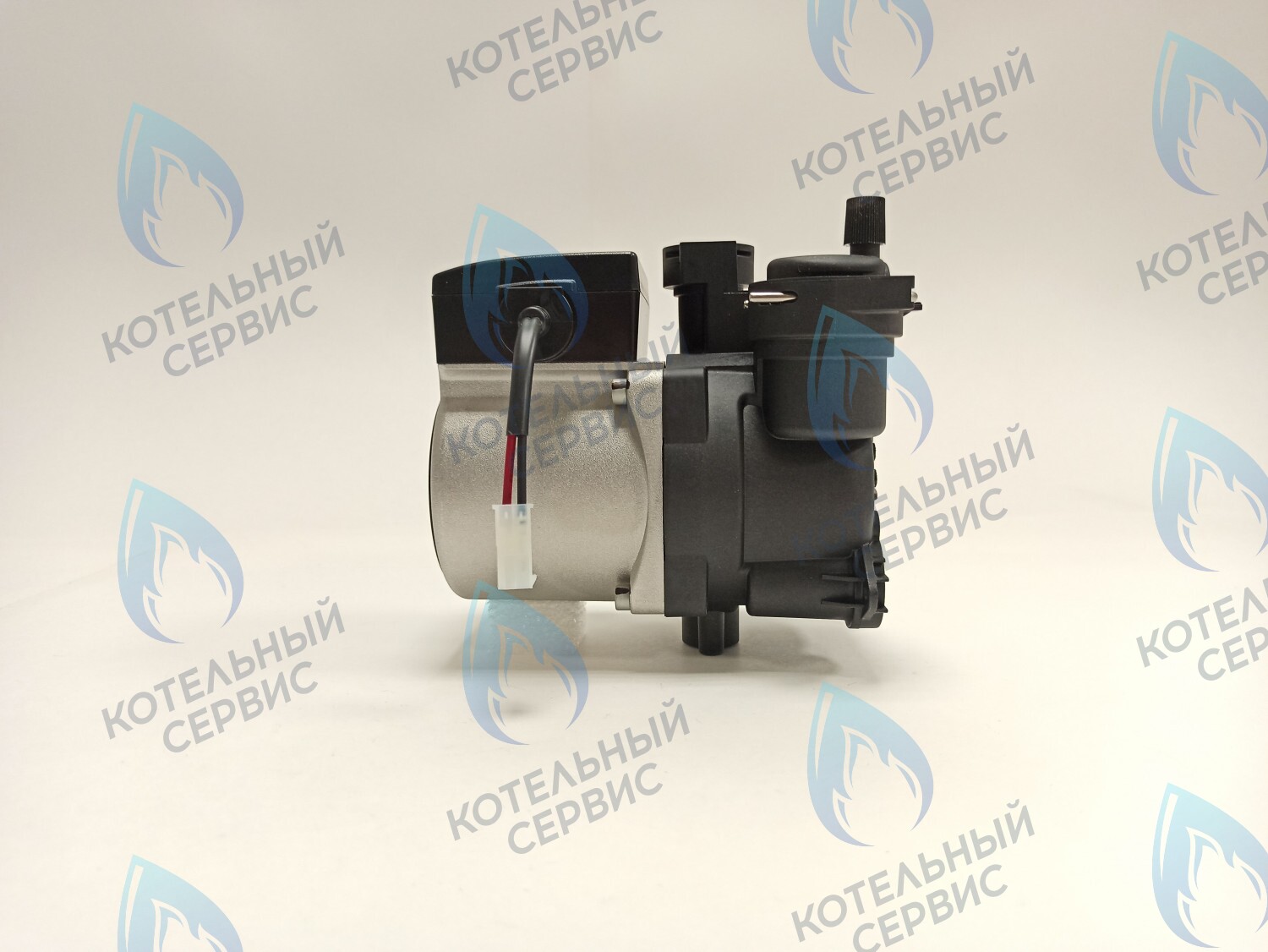 Насос циркуляционный NAVIEN Deluxe E/C (30022723B, 30022723A, 30022722B)