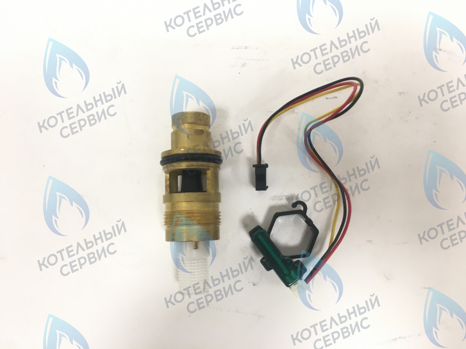 Датчик расхода ГВС (для котлов с двумя теплообменниками) GAZECO 18 24 C2/T2 Исполнение 2