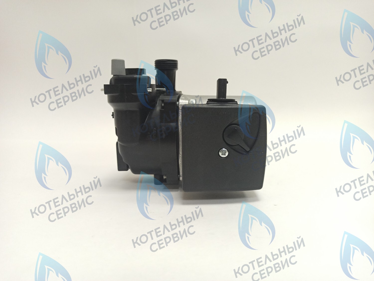 Насос циркуляционный GRUNDFOS 15-50 BOSCH WBN2000/WBN6000, BUDERUS U072 (87186481810)