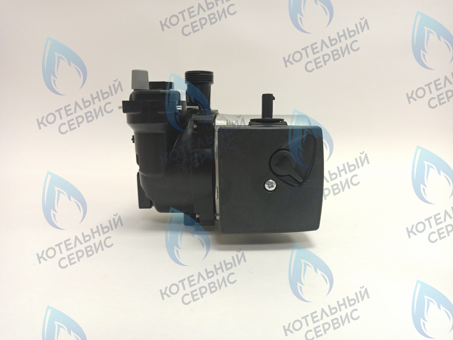 Насос циркуляционный GRUNDFOS 15-60 BOSCH WBN2000/WBN6000, BUDERUS U072 (87186450600)