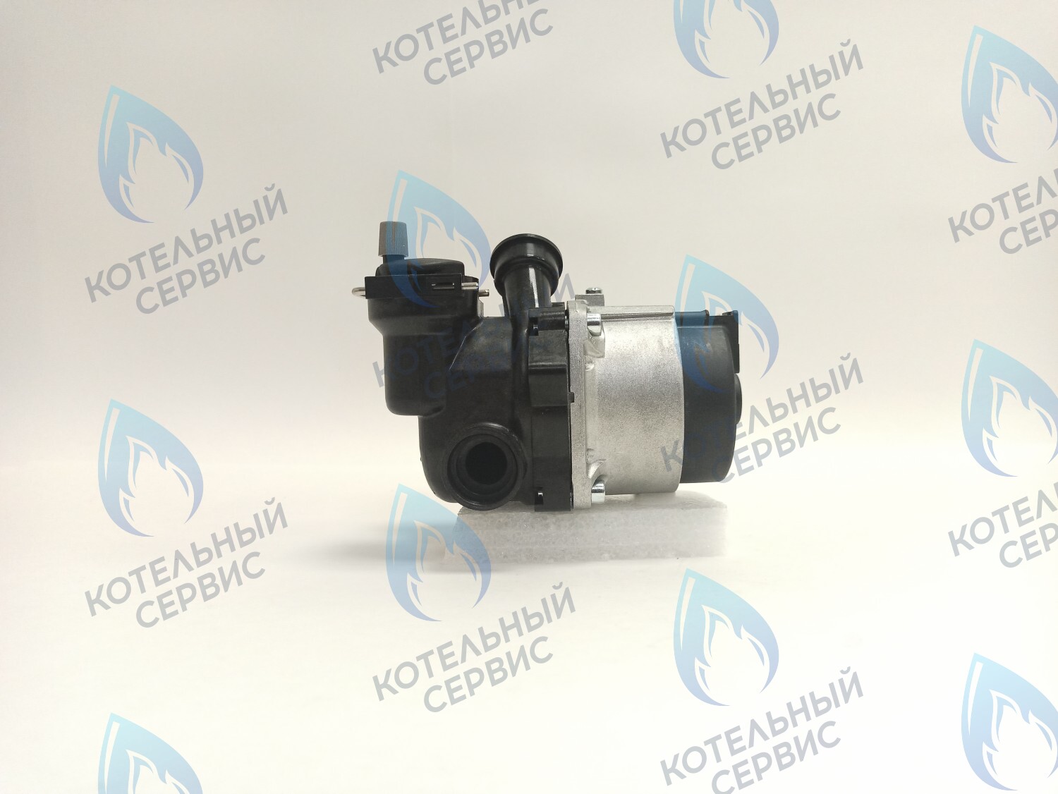 Насос циркуляционный (без терминала, 2 скорости) Ariston (60000591, 60000591-01) (72/21мм по часовой)