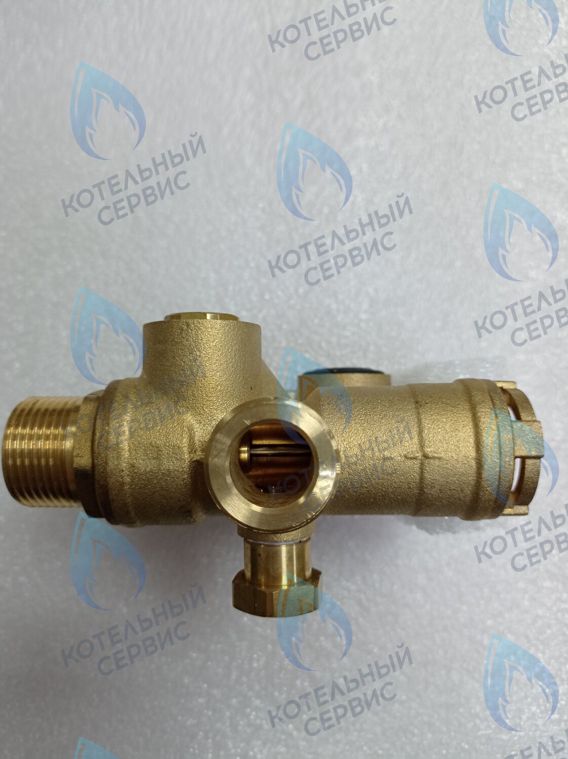 Клапан трехходовой (новый, шток 81,5мм) GAZECO 18 C2/T2, 24 C2/T2 Исполнение 2 (123) (после 07.14 г. до 05.16 г)