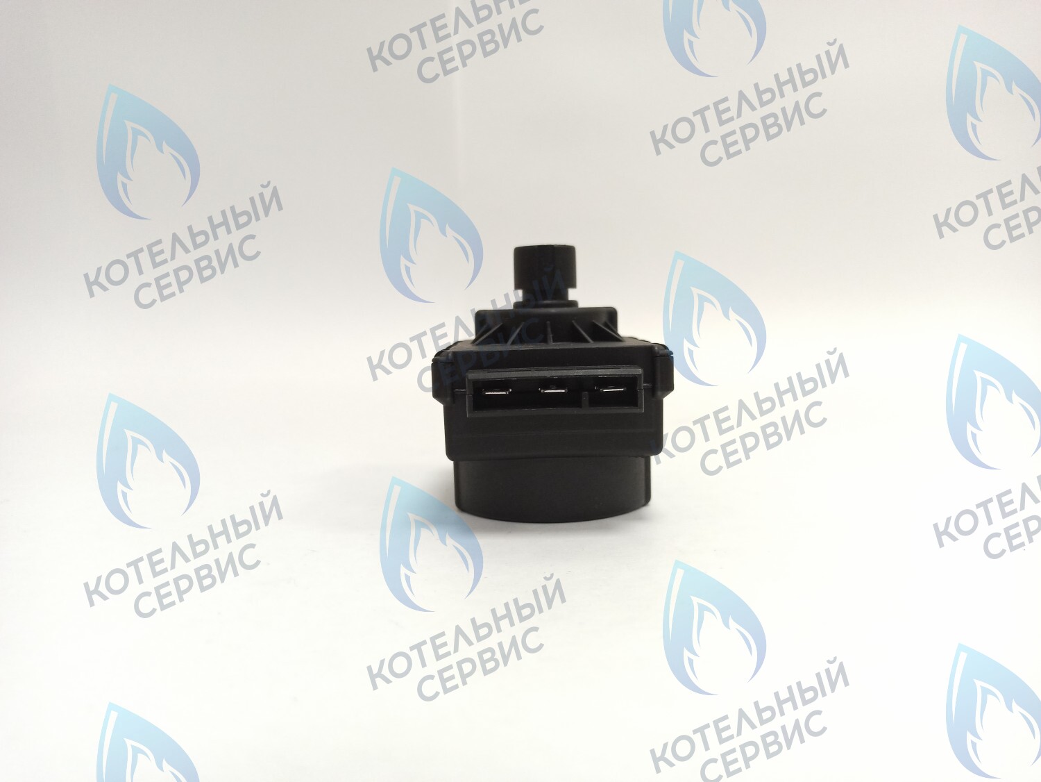 Сервопривод (мотор) трехходового клапана универсальный 7,5мм 220/240v (С) FERROLI, PROTHERM, VIESSMANN, ALPENHOFF, ALPHATHERM, ELECTROLUX, ROC, ELSOTHERM, OASIS, POLYKRAFT, HAIER, CHAFFOTEAUX, ARISTON, MIZUDO, ITALTHERM, THERMEX