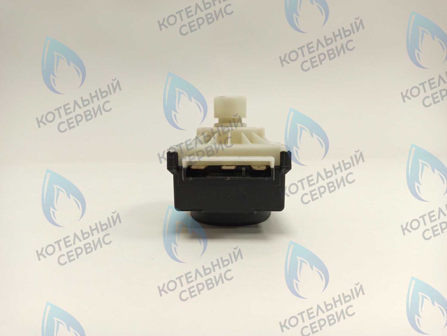Сервопривод (мотор) трехходового клапана ARISTON (61302483-01) 10мм 220/240v (E) BAXI (5647340, 5694580, 5694581, 200025379, YYY56945811P, YYY005694581), CHAFFOTEAUX (61302483-01)