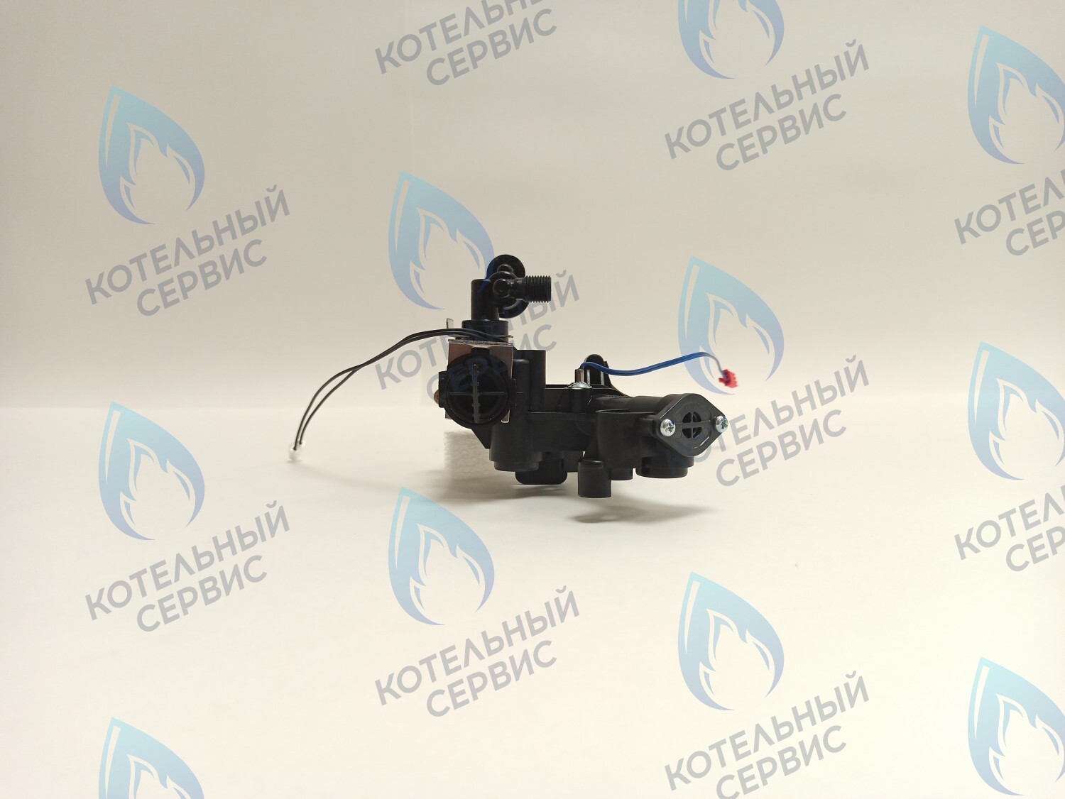 Гидроузел ГВС с датчиком протока, датчиком температуры и краном подпитки DELUXE E/C 13-24k NAVIEN