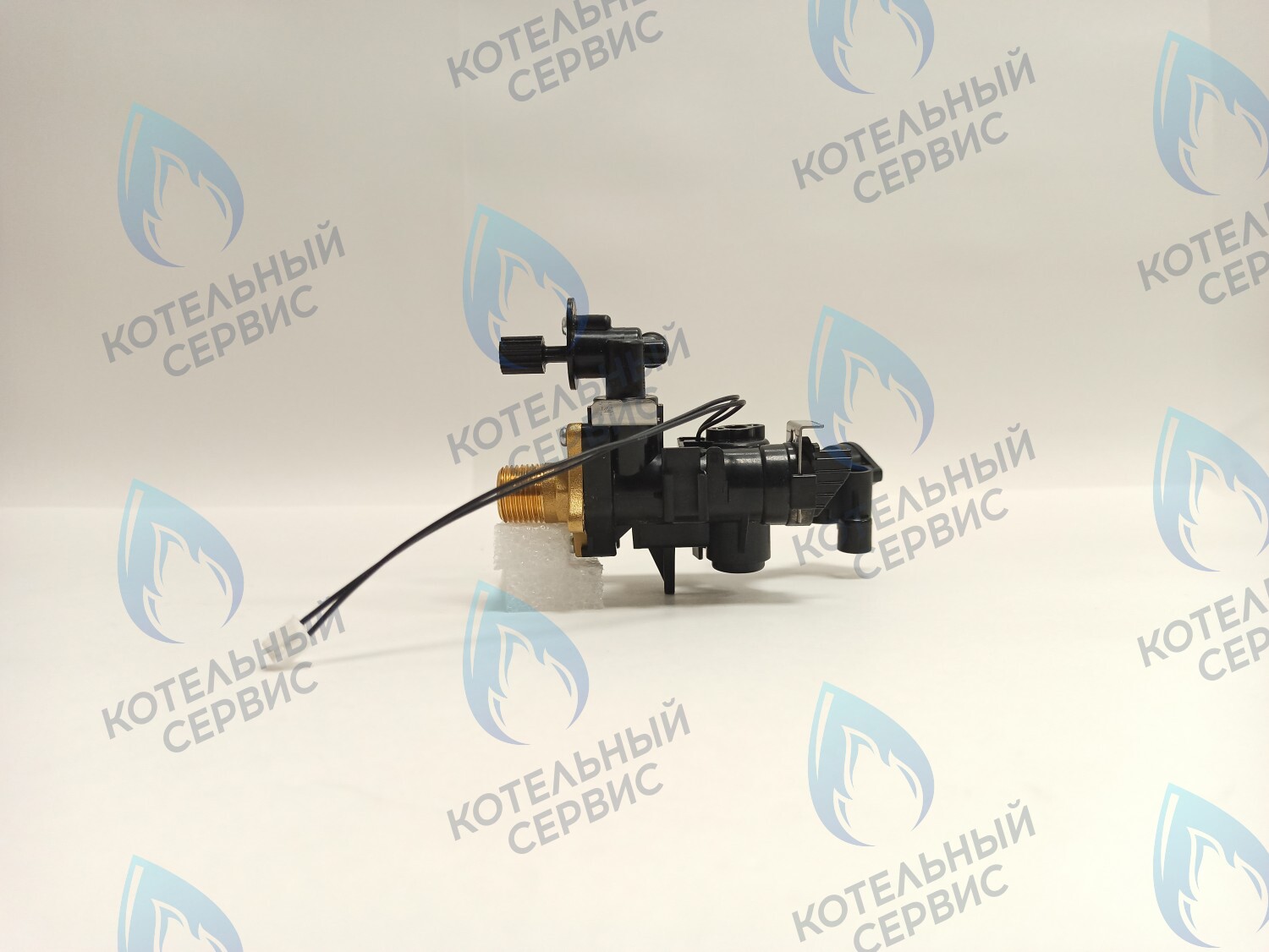 Гидроузел ГВС с датчиком протока, датчиком температуры и краном подпитки DELUXE E/C 13-24k NAVIEN