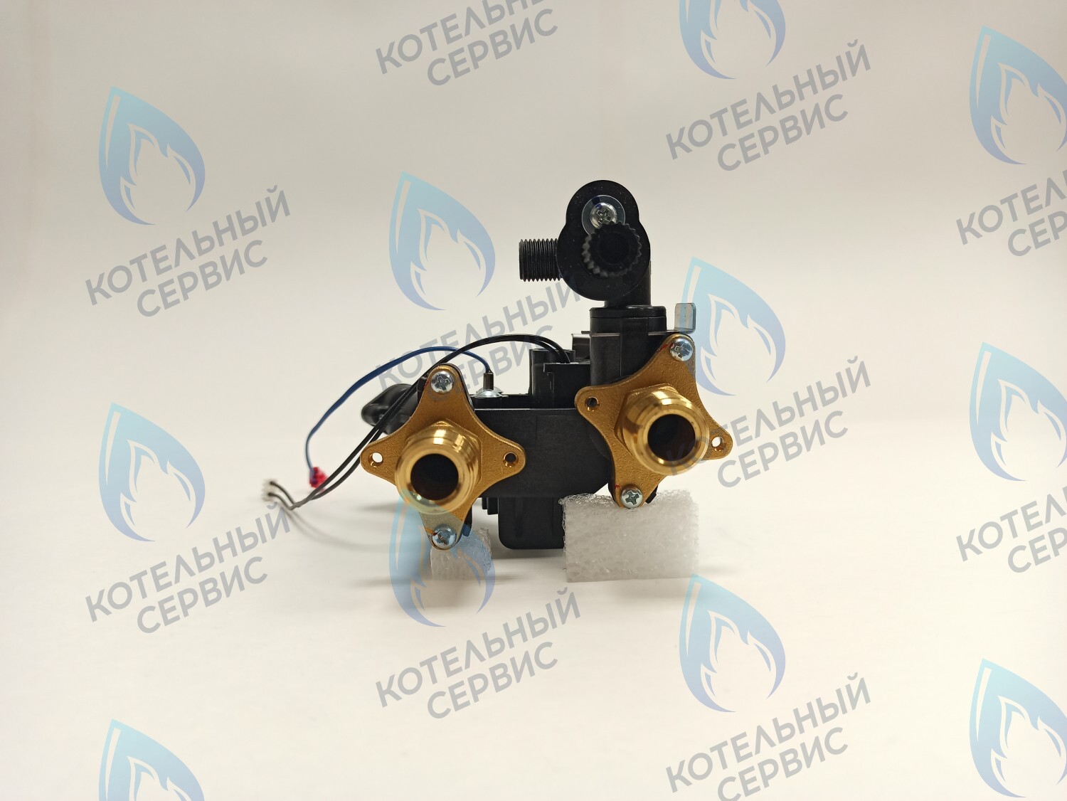 Гидроузел ГВС с датчиком протока, датчиком температуры и краном подпитки DELUXE E/C 35-40k NAVIEN