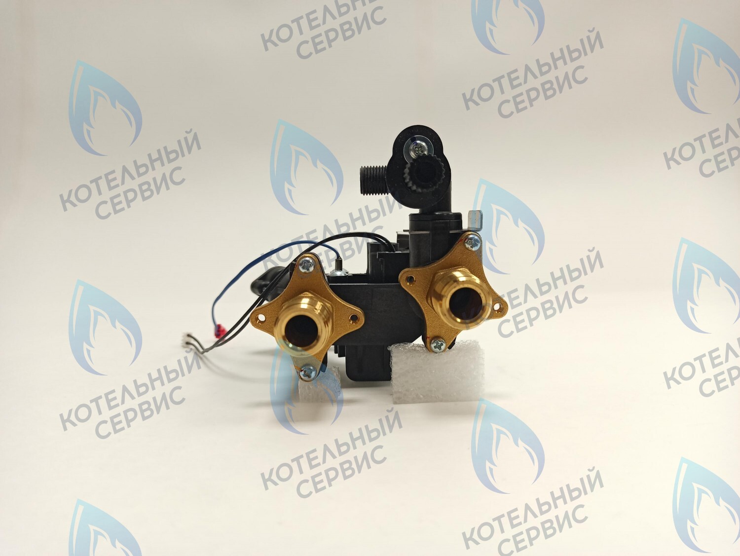 Гидроузел ГВС с датчиком протока, датчиком температуры и краном подпитки DELUXE E/C 35-40k NAVIEN