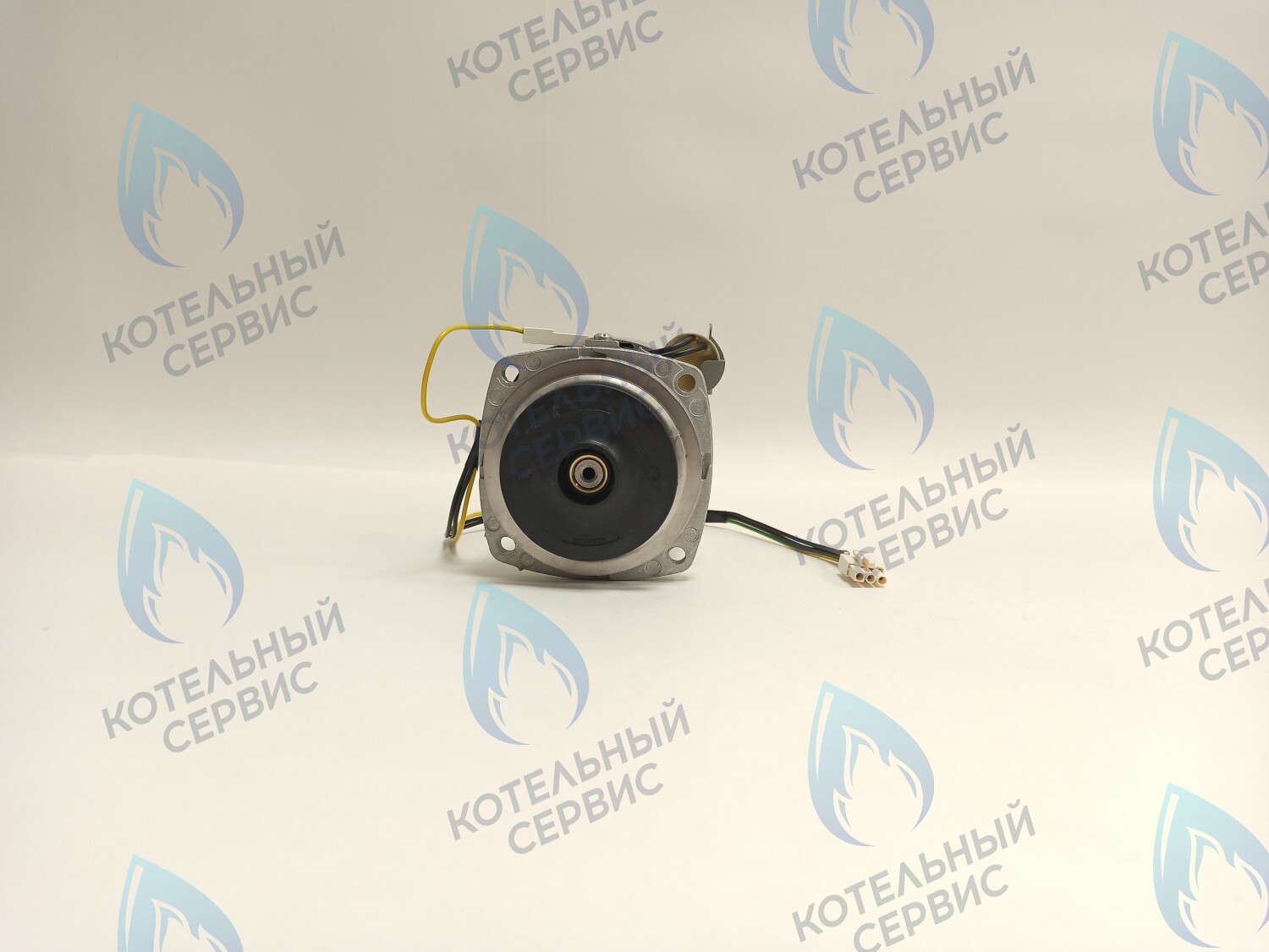 Двигатель насоса (черный пластик) (без улитки, с терминалом) (12/5, 15/5) аналог WILO 82w INTMSL15/5 HE-1 (21мм по часовой)