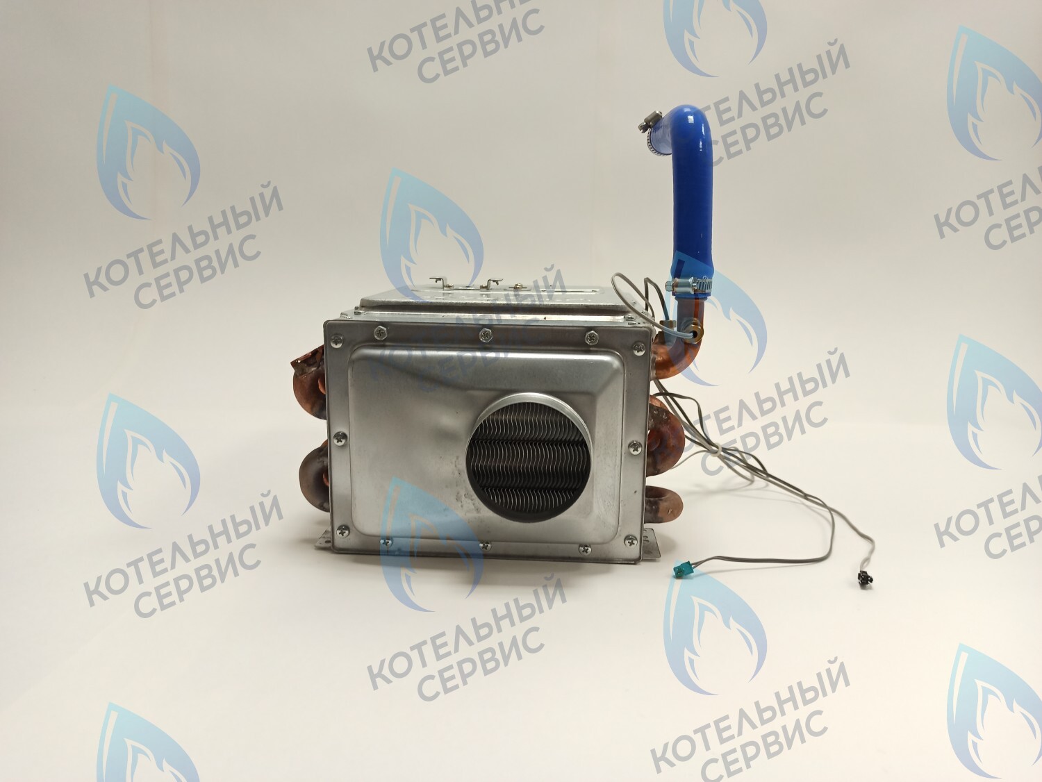 Теплообменник медный в сборе с камерой сгорания для замены (H120260150; H120260151; H120240732; H120240733; H120260147; H120260148; H120240736; H120240737)