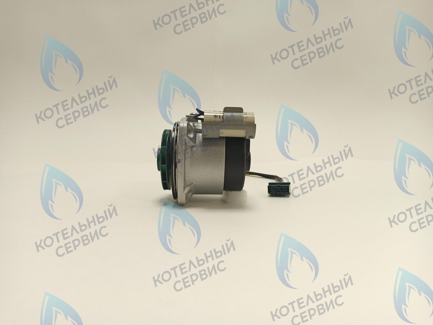 Двигатель насоса 1000L/H аналог WILO INTVACL 15/5-2 Protherm Гепард 23 MTV / MOV вер. 19, Пантера 25 KTV / KOV, 30 KTV вер. 19 (без улитки) (против часовой, втулка 35мм, колесо 68/21мм) (0020097216, 0020197548)