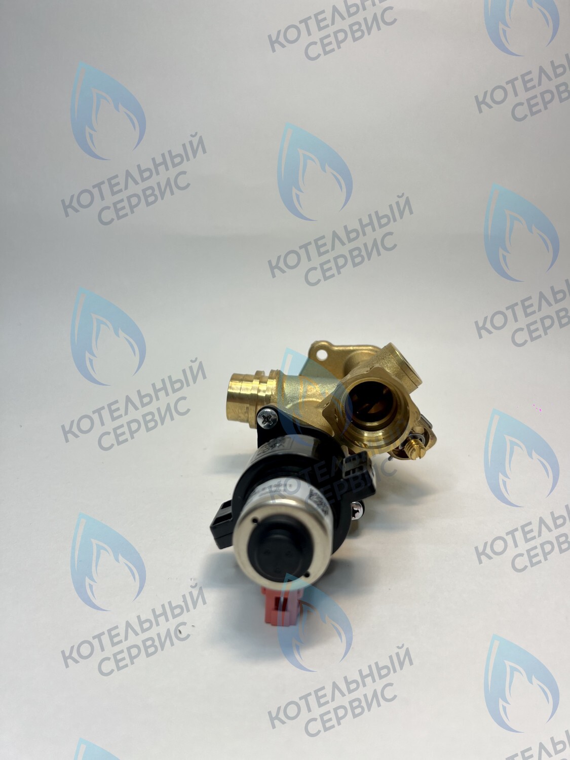 Трехходовой клапан в сборе с мотором и кабелем для Vaillant латунь/пластик